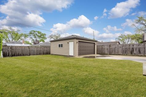 8277 North Wisner Street Niles IL 60714