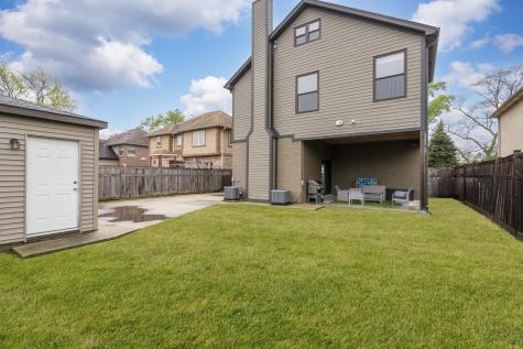 8277 North Wisner Street Niles IL 60714