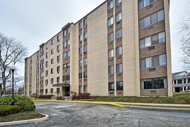 9745 South Karlov Avenue Oak Lawn IL 60453