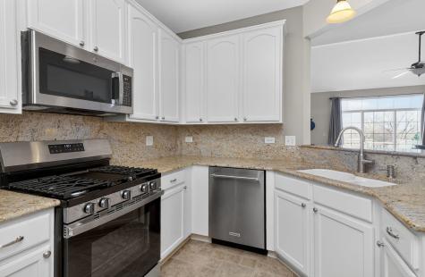 1574 Sedona Avenue Aurora IL 60504
