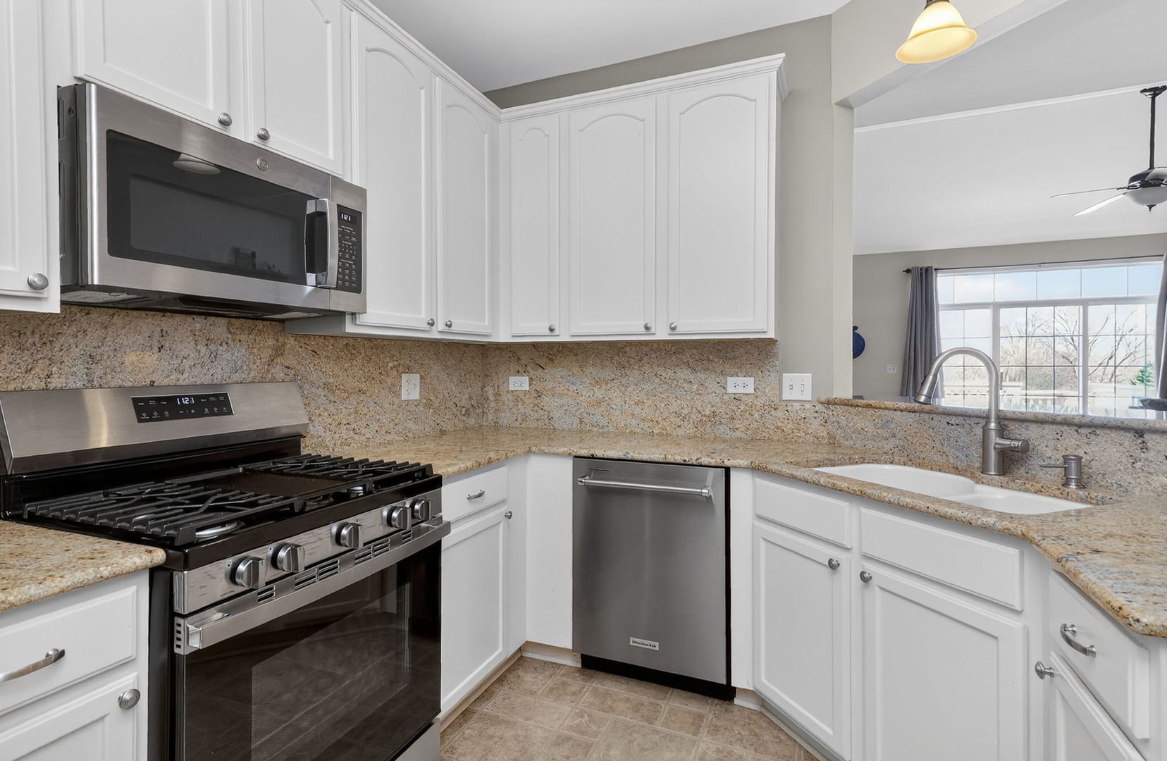 1574 Sedona Avenue Aurora IL 60504