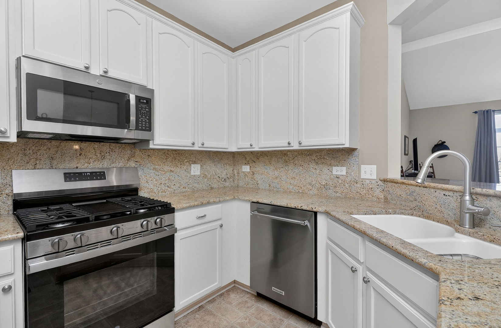 1574 Sedona Avenue Aurora IL 60504