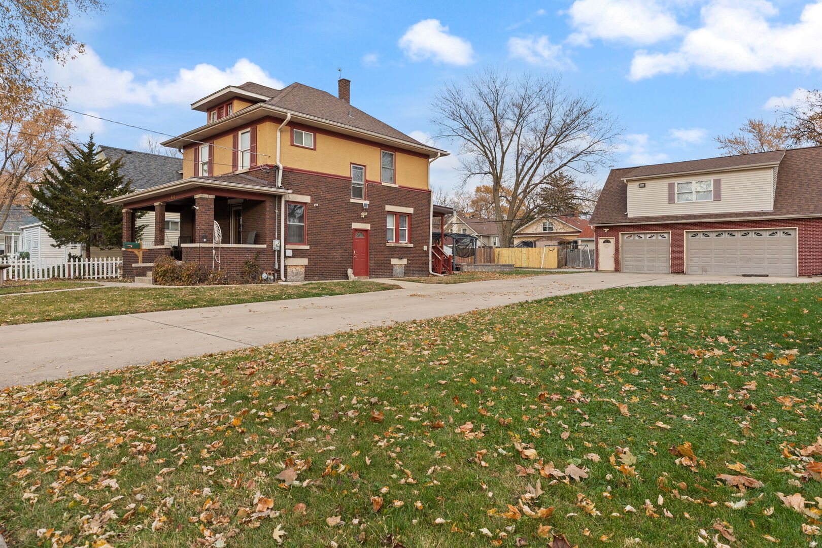 610 Watson Street Aurora IL 60505