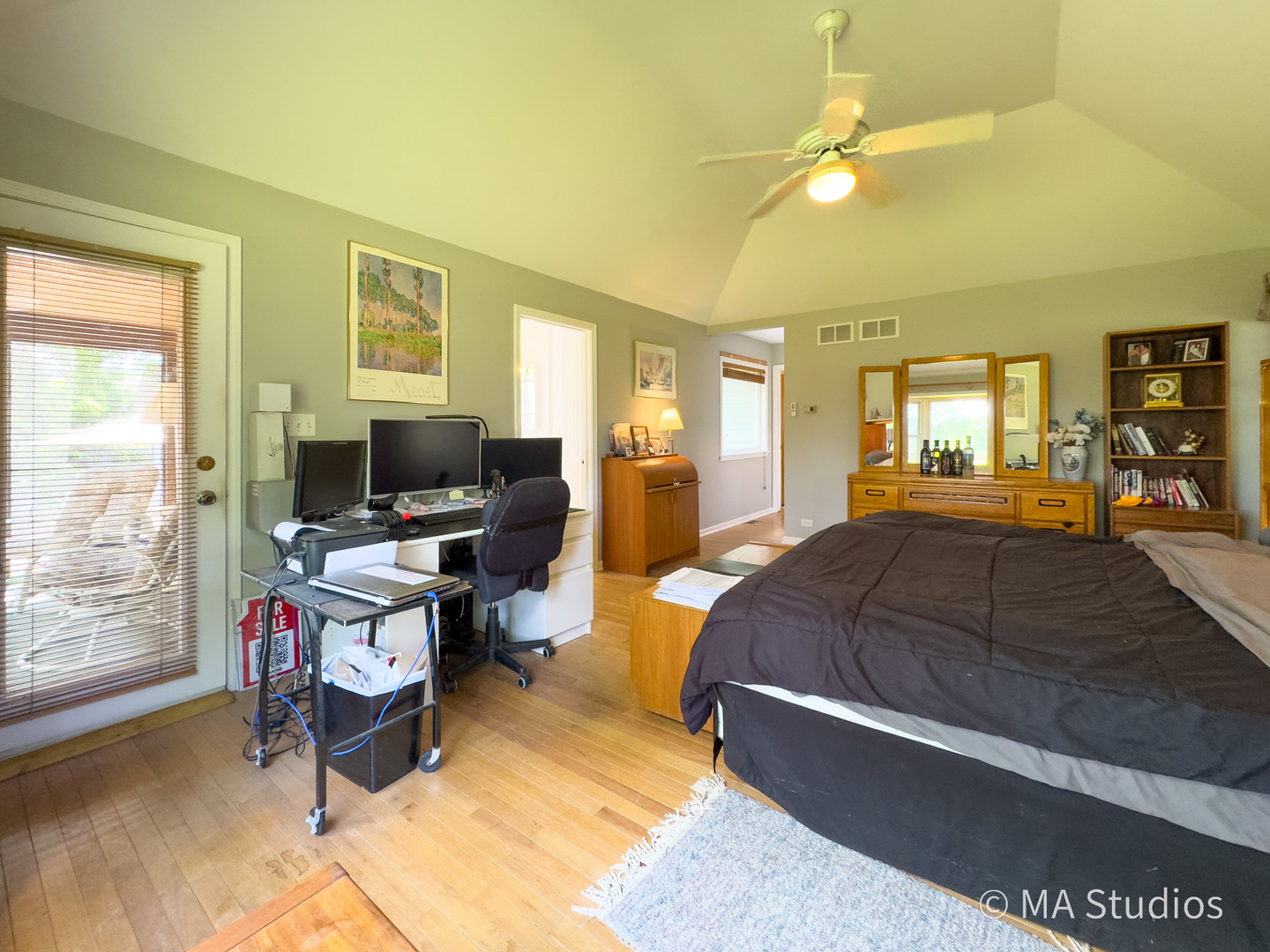 1219 Golf Lane Wheaton IL 60189