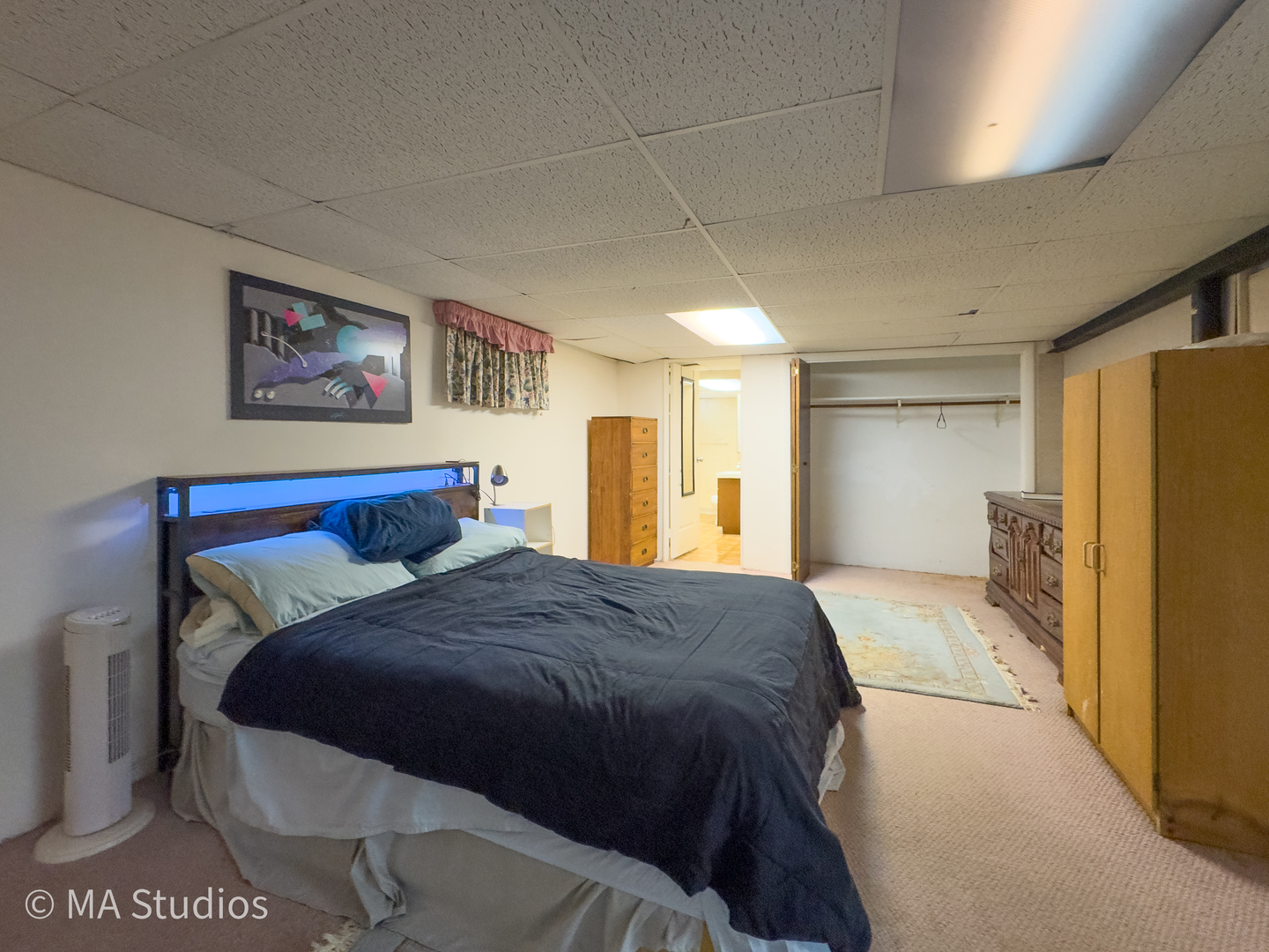 1219 Golf Lane Wheaton IL 60189