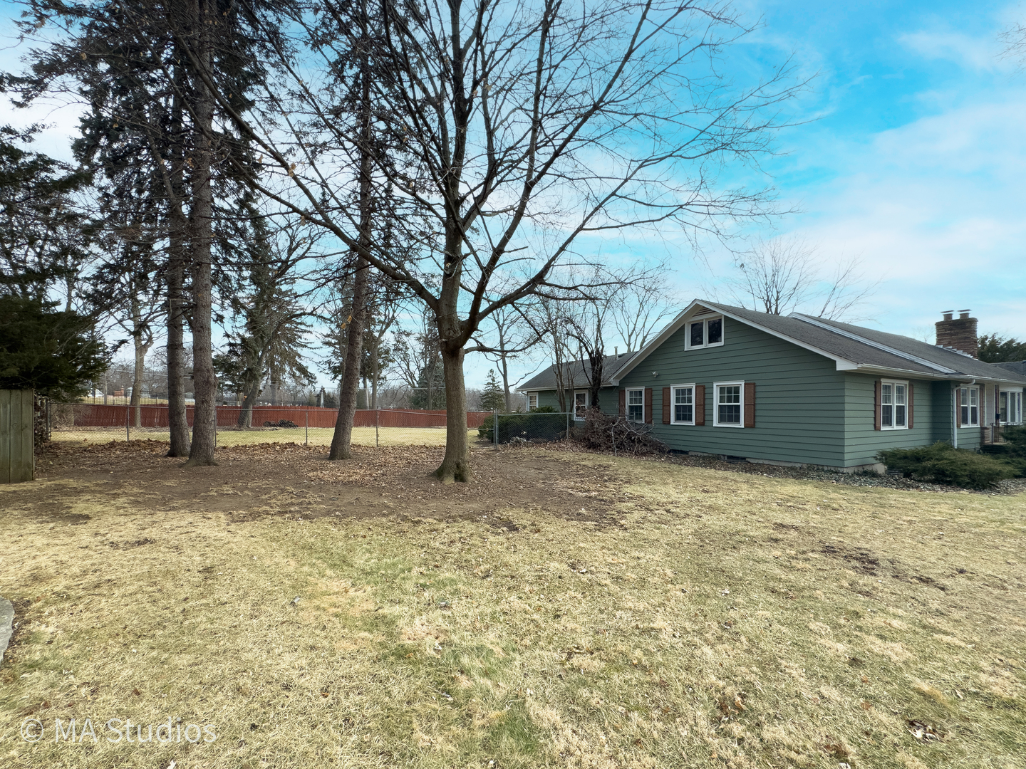 1219 Golf Lane Wheaton IL 60189