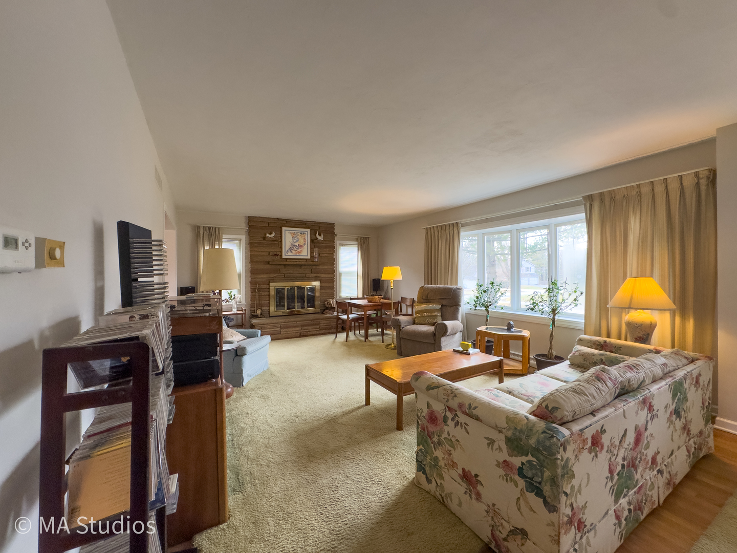 1219 Golf Lane Wheaton IL 60189