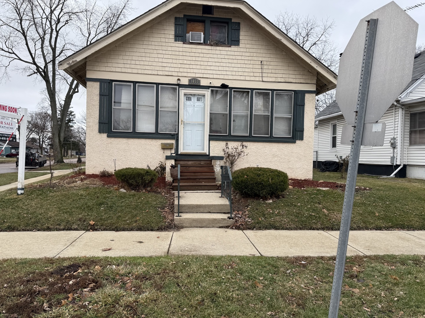 1055 5TH Street Aurora IL 60505