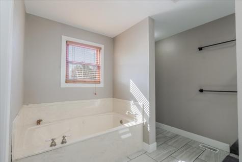 1388 East 2950 North Road Mansfield IL 61854