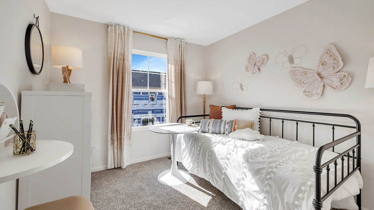 2225 Lakeshore Drive Schaumburg IL 60173