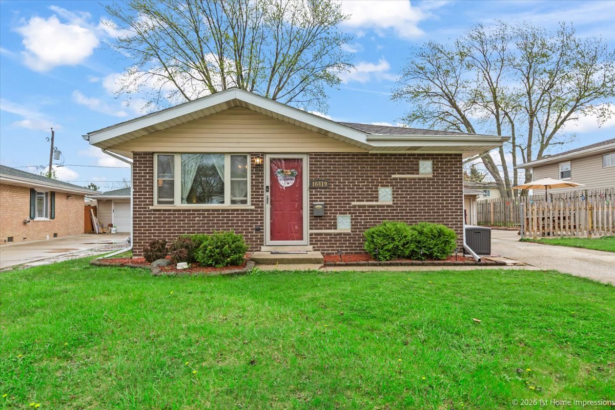 16419 Terry Lane Oak Forest IL 60452