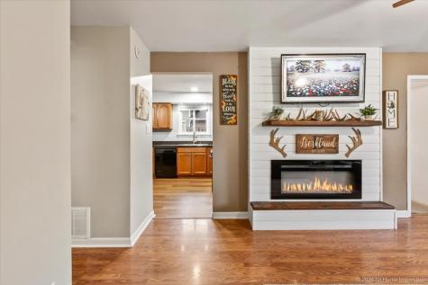16419 Terry Lane Oak Forest IL 60452