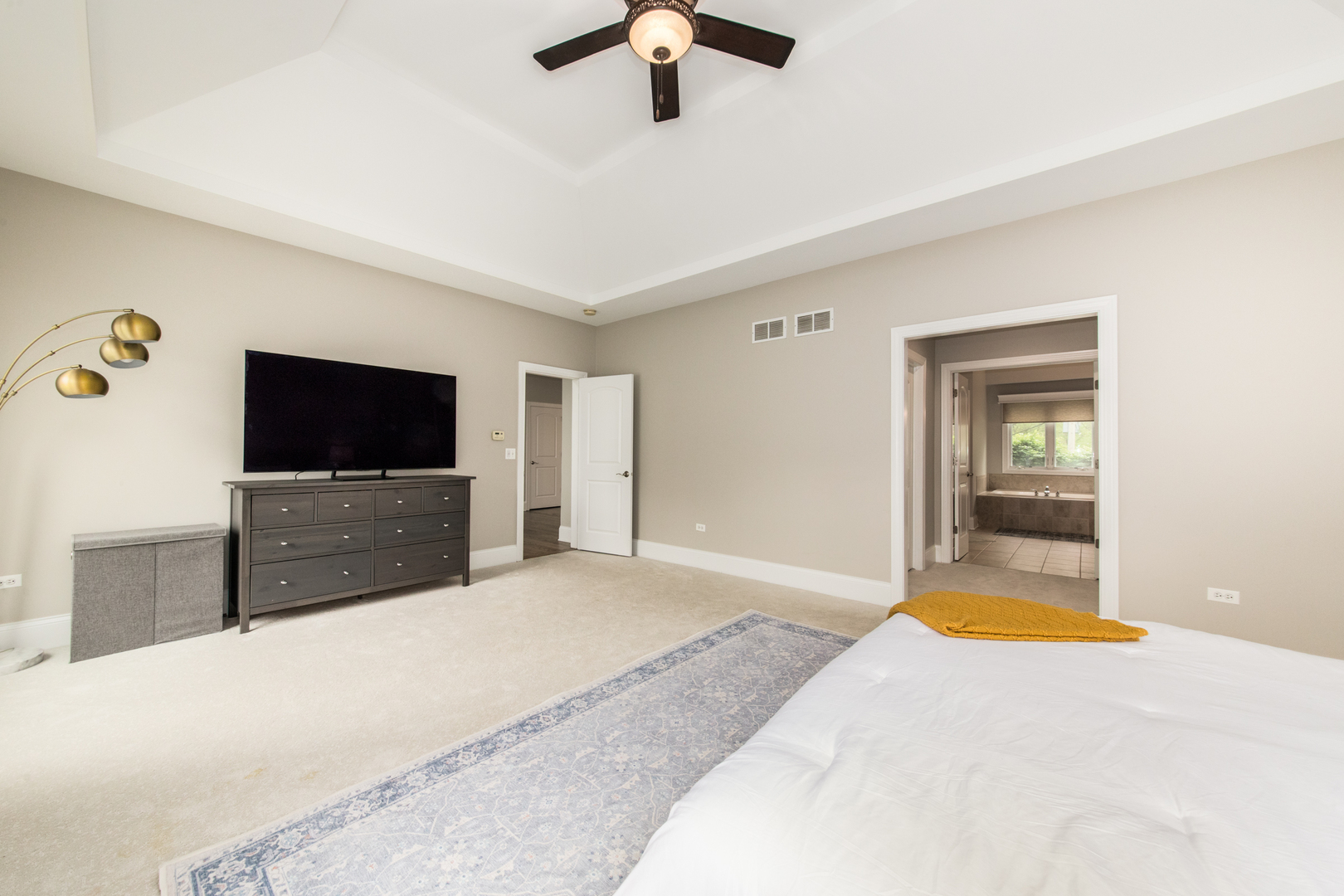4736 Devon Avenue Lisle IL 60532