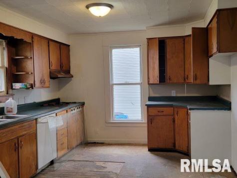 617 North 14th Street Herrin IL 62948