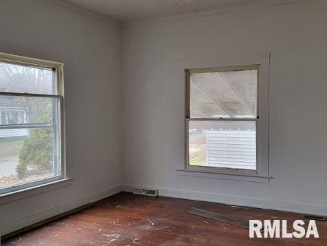 617 North 14th Street Herrin IL 62948