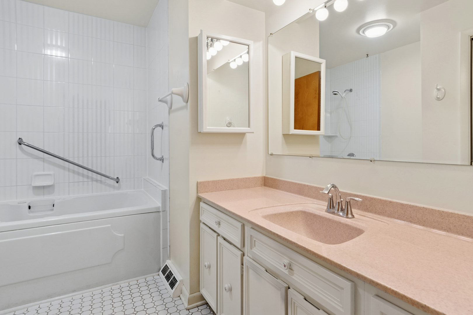 209 Herbert Street Downers Grove IL 60515