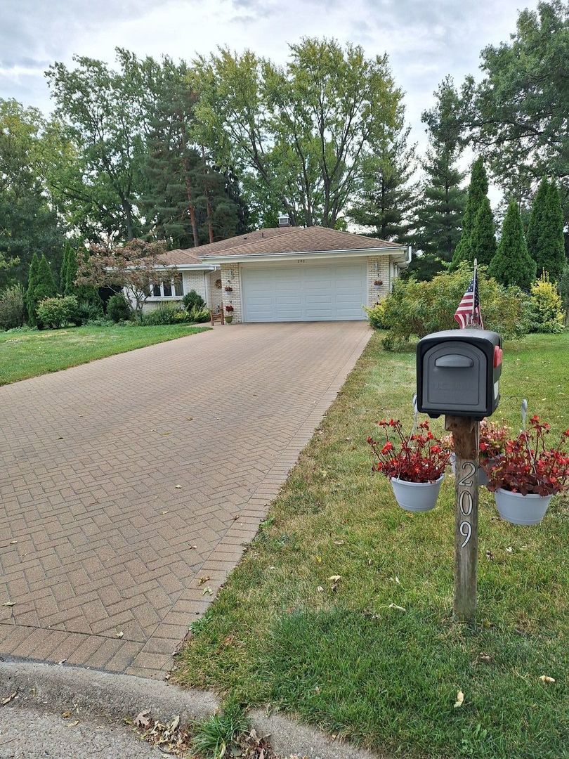 209 Herbert Street Downers Grove IL 60515