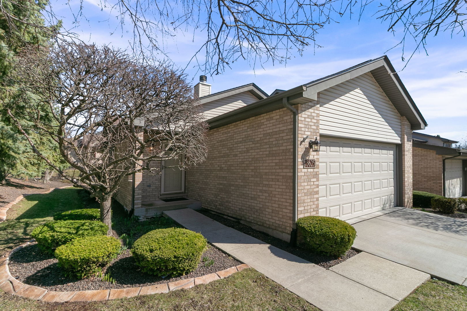 15625 Shenandoah Drive Orland Park IL 60467