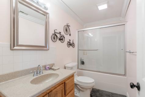 3018 Springfield Road East Peoria IL 61611
