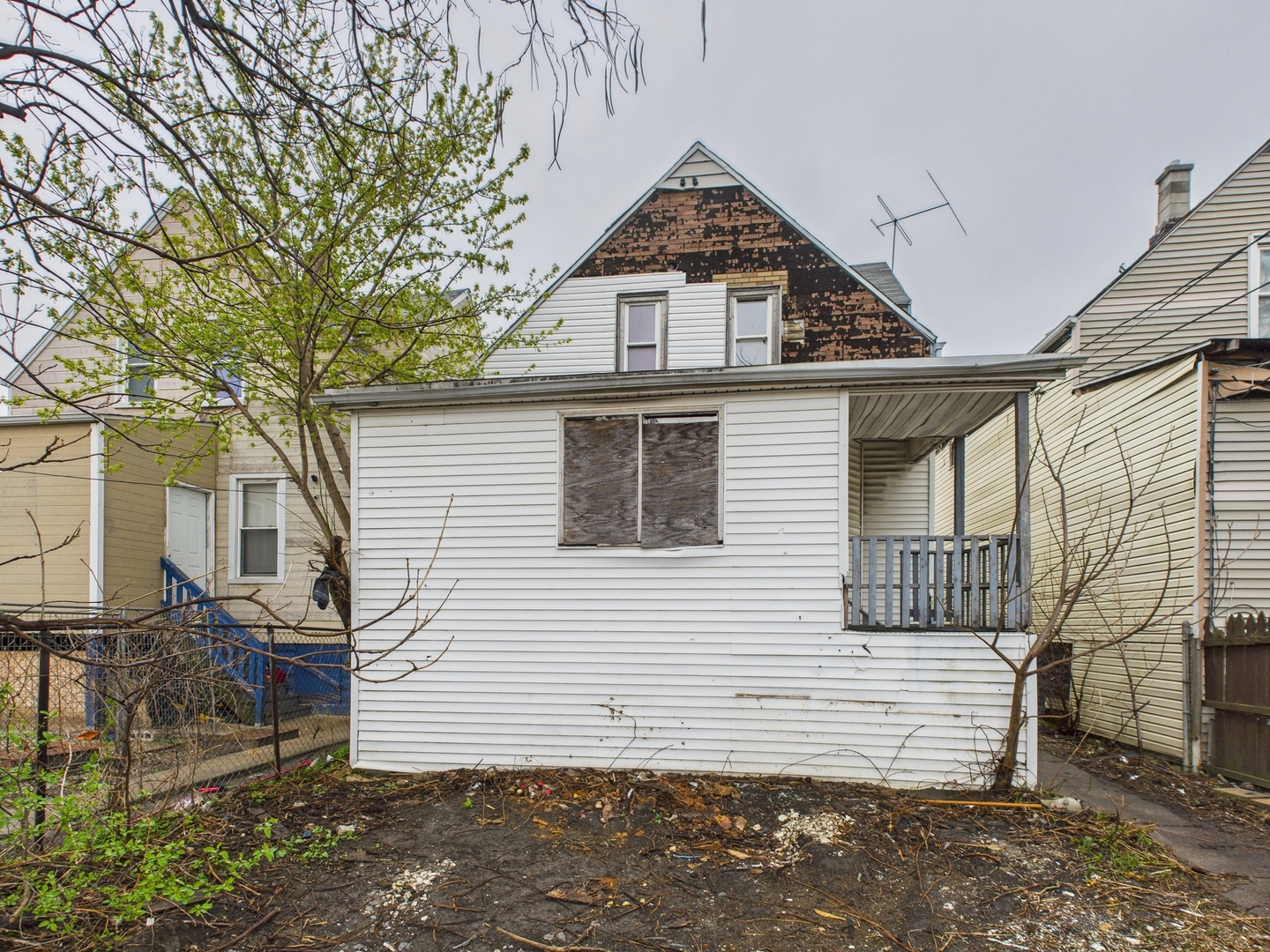 7144 South May Street Chicago IL 60621