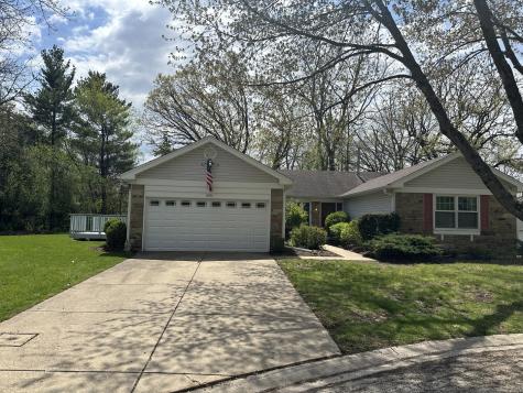 660 Juniper Circle Algonquin IL 60102