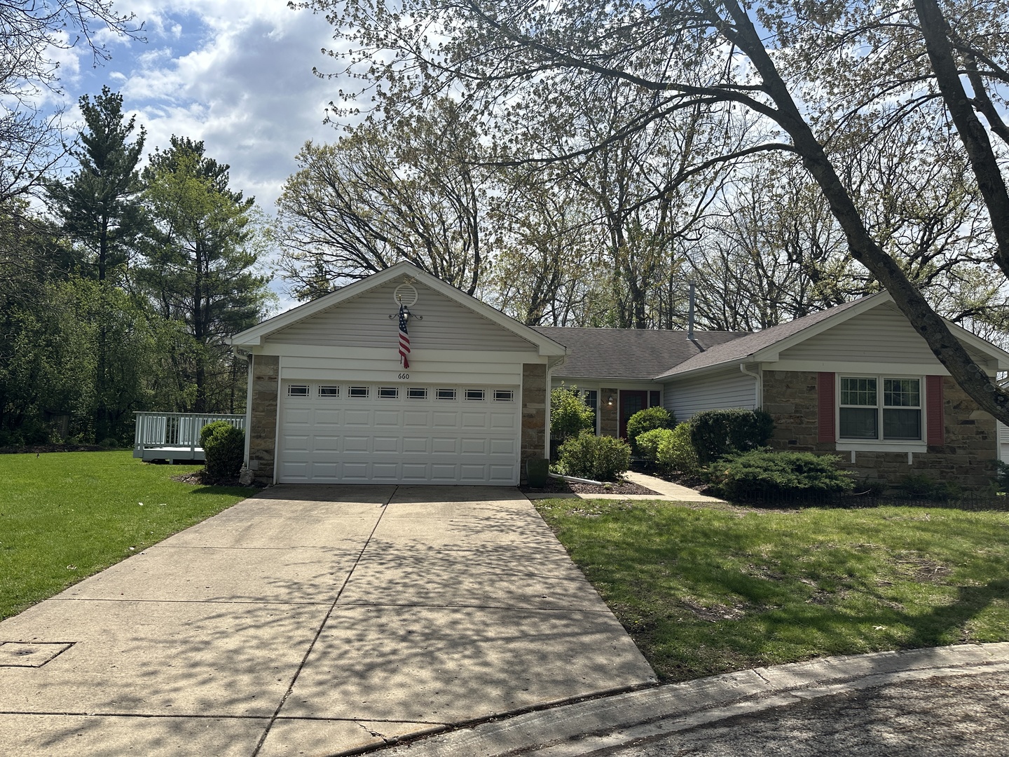 660 Juniper Circle Algonquin IL 60102