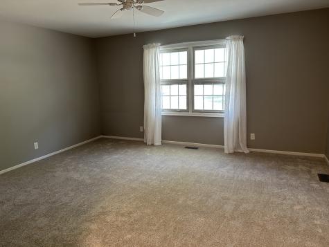 660 Juniper Circle Algonquin IL 60102