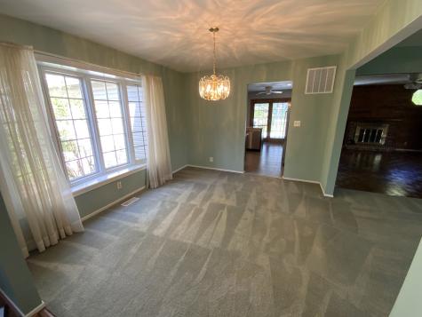 660 Juniper Circle Algonquin IL 60102
