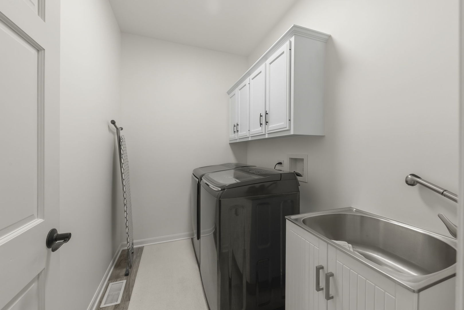 120 Rieser Circle Naperville IL 60565