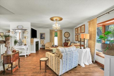12 South Walnut Street Villa Grove IL 61956