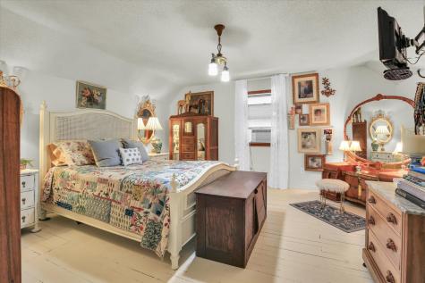 12 South Walnut Street Villa Grove IL 61956