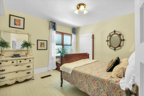 12 South Walnut Street Villa Grove IL 61956