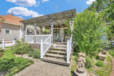 12 South Walnut Street Villa Grove IL 61956
