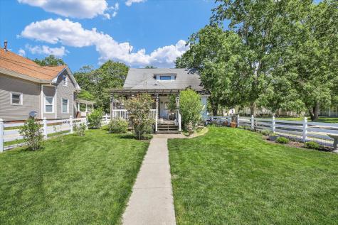 12 South Walnut Street Villa Grove IL 61956