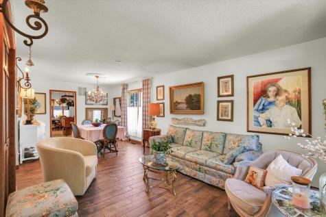 12 South Walnut Street Villa Grove IL 61956