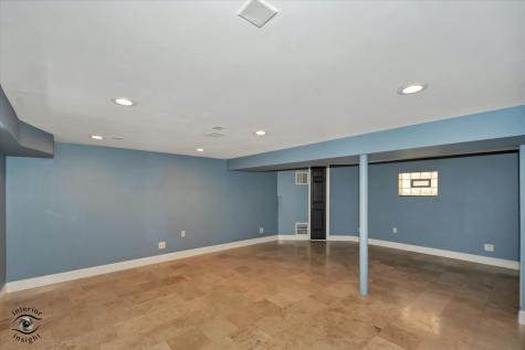 6219 West Montrose Avenue Chicago IL 60634