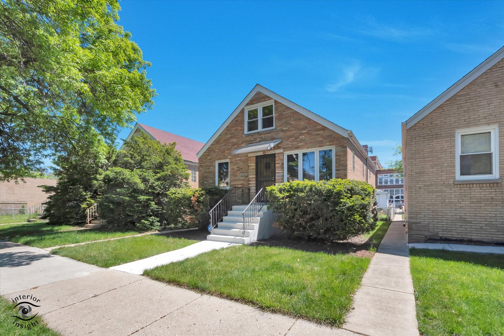 6219 West Montrose Avenue Chicago IL 60634