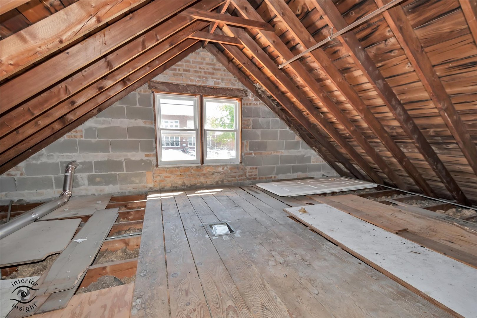 6219 West Montrose Avenue Chicago IL 60634
