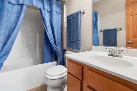 1305 W Northwind Drive Sandwich IL 60548