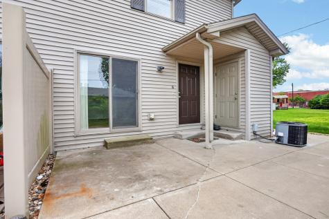 3 Ross Drive Bloomington IL 61701