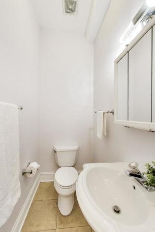 2157 West Erie Street Chicago IL 60612