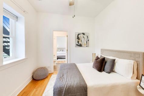 2157 West Erie Street Chicago IL 60612