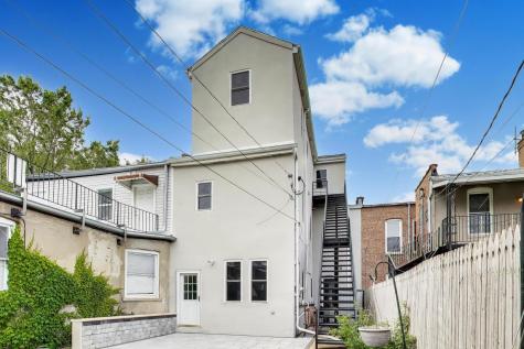 2157 West Erie Street Chicago IL 60612