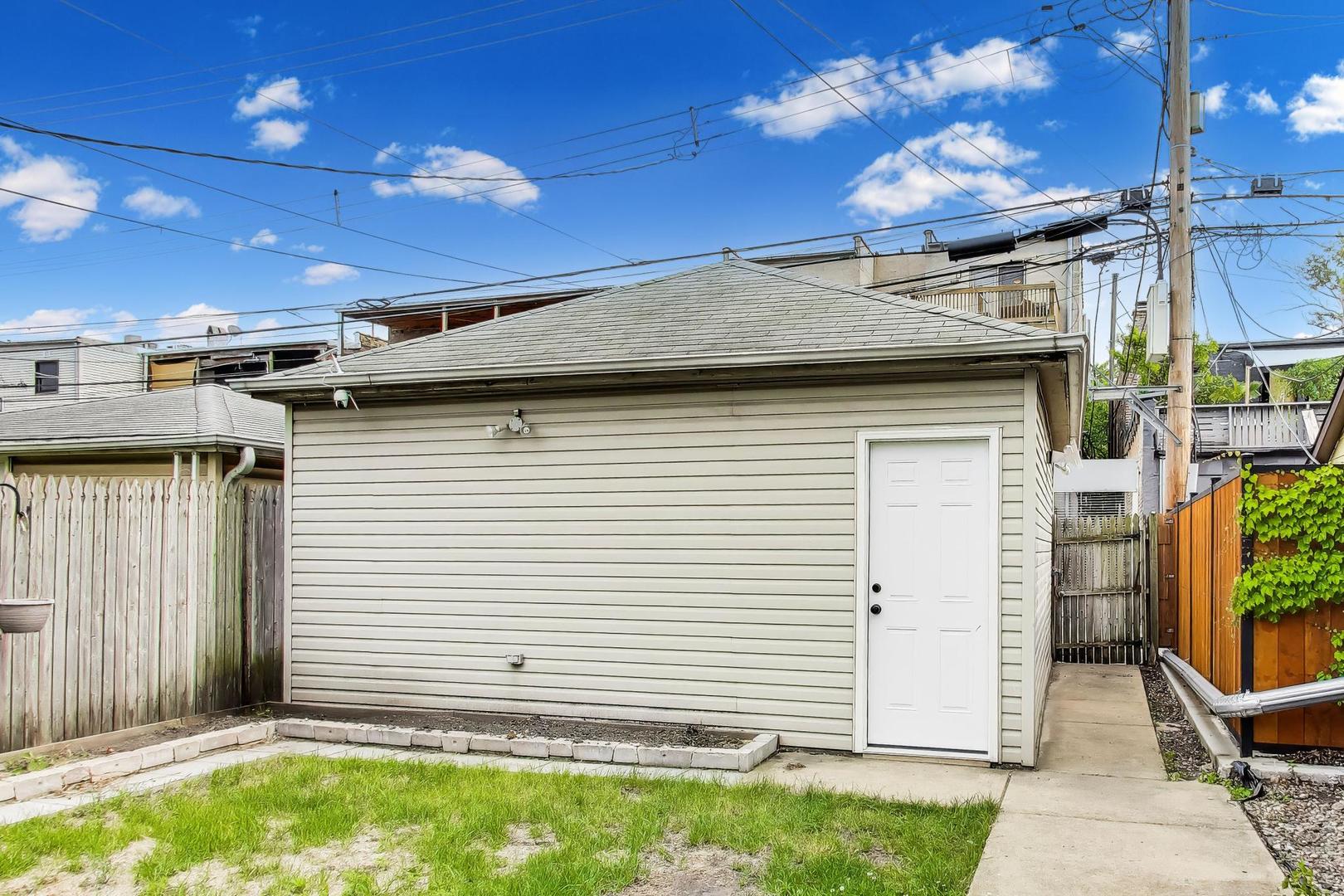 2157 West Erie Street Chicago IL 60612