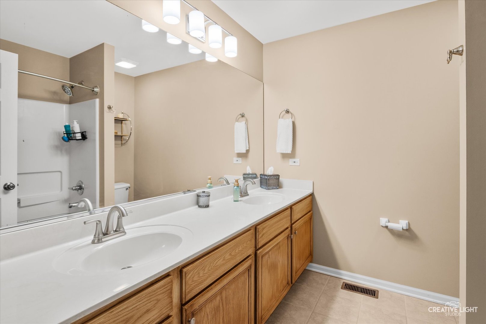 2732 Lahinch Drive Aurora IL 60503