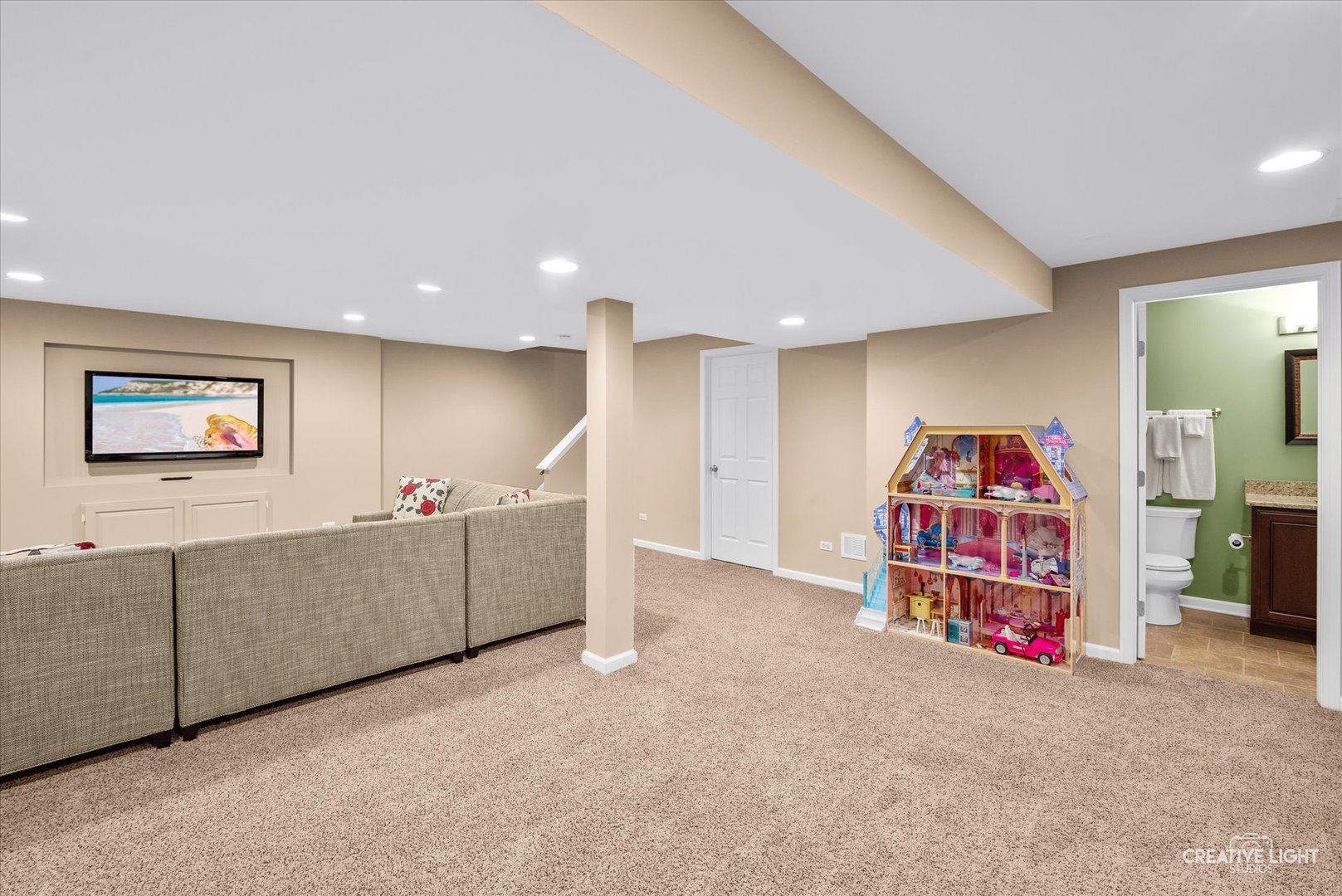 2732 Lahinch Drive Aurora IL 60503