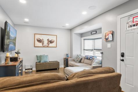3232 West 115th Street Chicago IL 60655