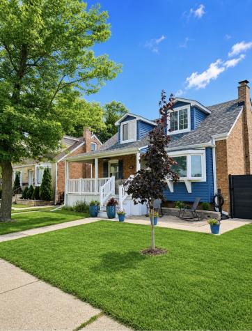 3232 West 115th Street Chicago IL 60655