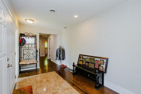 29W625 Hawthorne Lane West Chicago IL 60185