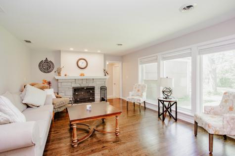 29W625 Hawthorne Lane West Chicago IL 60185